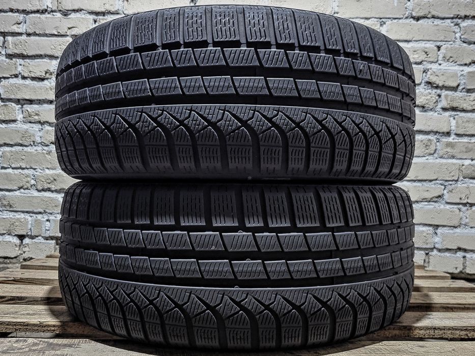 Зимова пара 235/50r19 Pirelli | 2022 | 7mm | Italy | Преміум шини