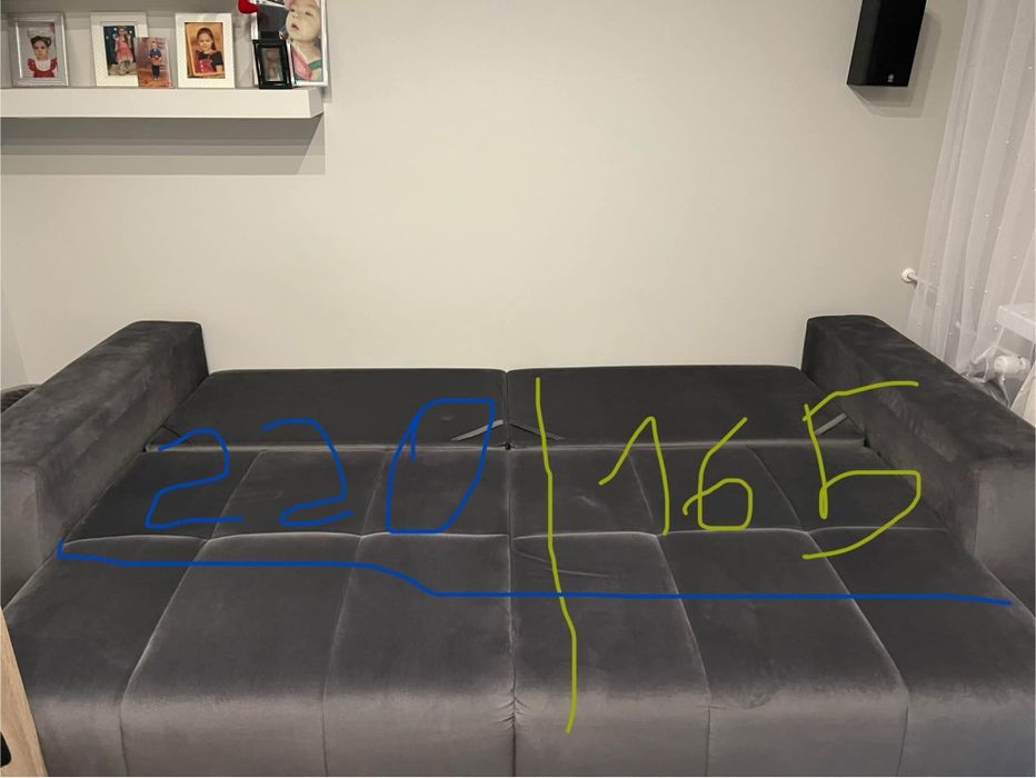 Sofa rozkladana.