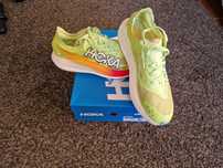 Hoka Rocket 2. Tenis de Corrida como novos. 44 2/3