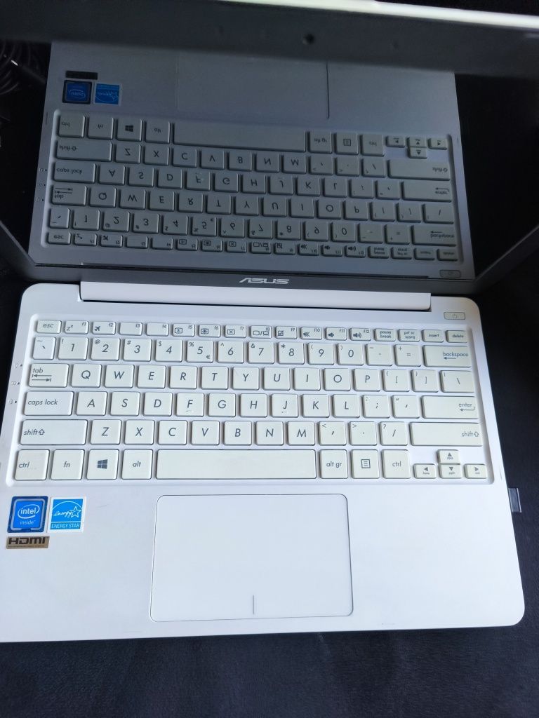Notebook Asus E203 N