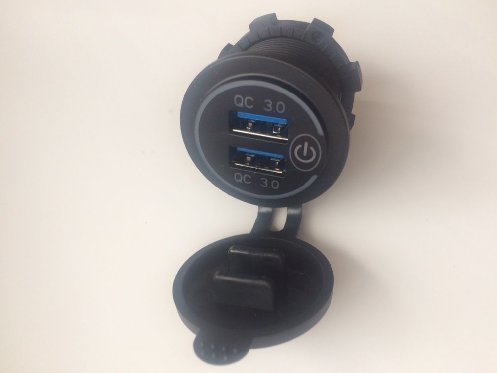 Автомобильная быстрая USB зарядка QC 3.0 с кнопкой вкл/выкл, 12V - 24V