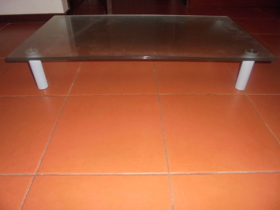 Vendo base em vidro(Novo preço)