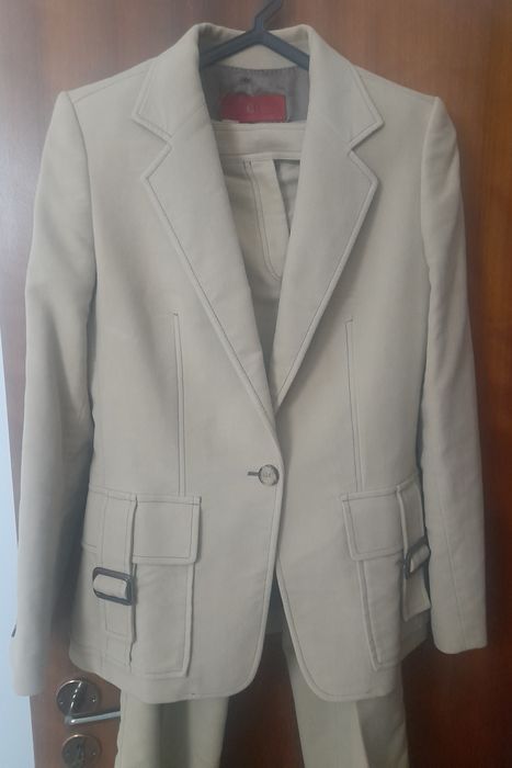 Fato de senhora Carolina Herrera