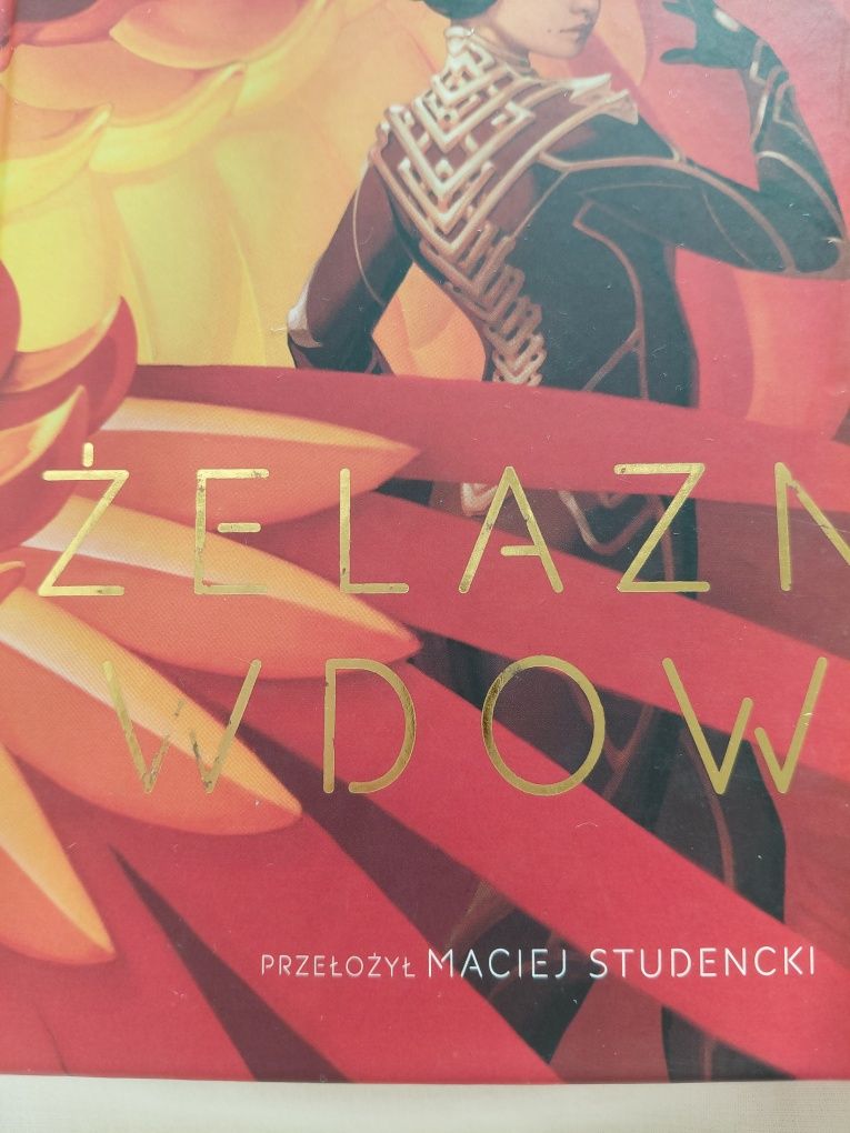 Żelazna wdowa Xiran Jay Zhao