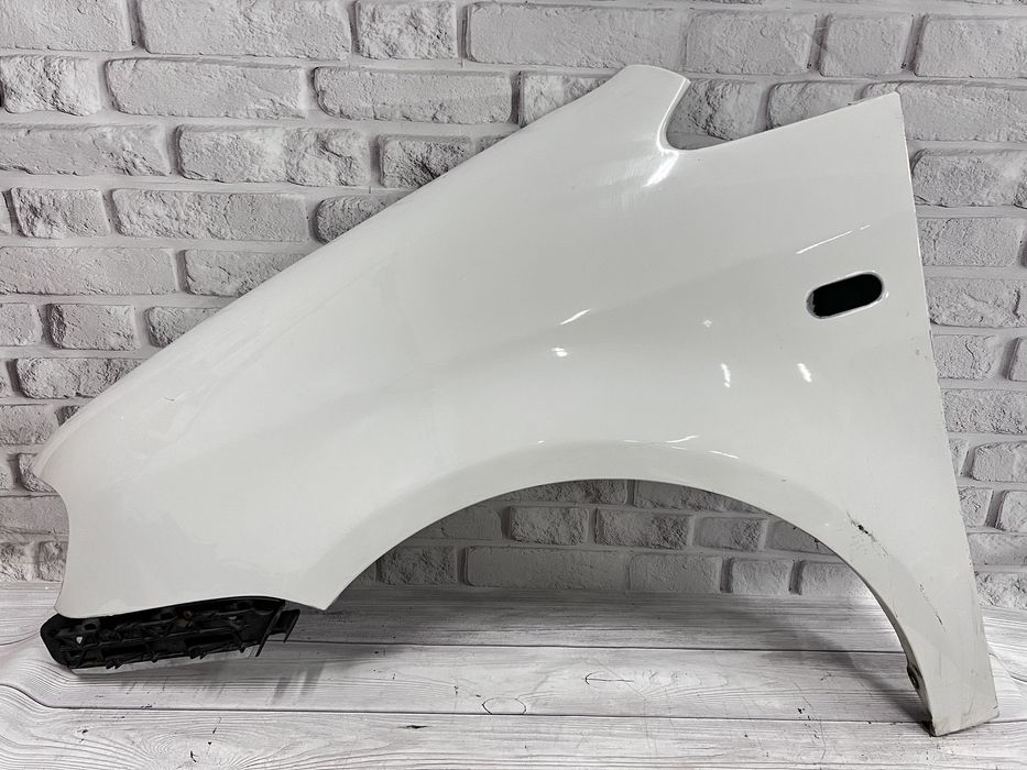 Оригінальне крило Праве / Ліве Volkswagen Caddy III / Кадді 3
