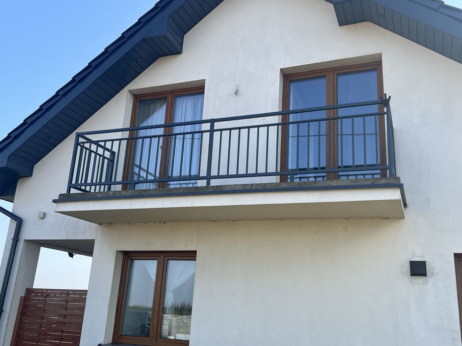 Balustrady stalowe zewnetrzne i wewnetrzne