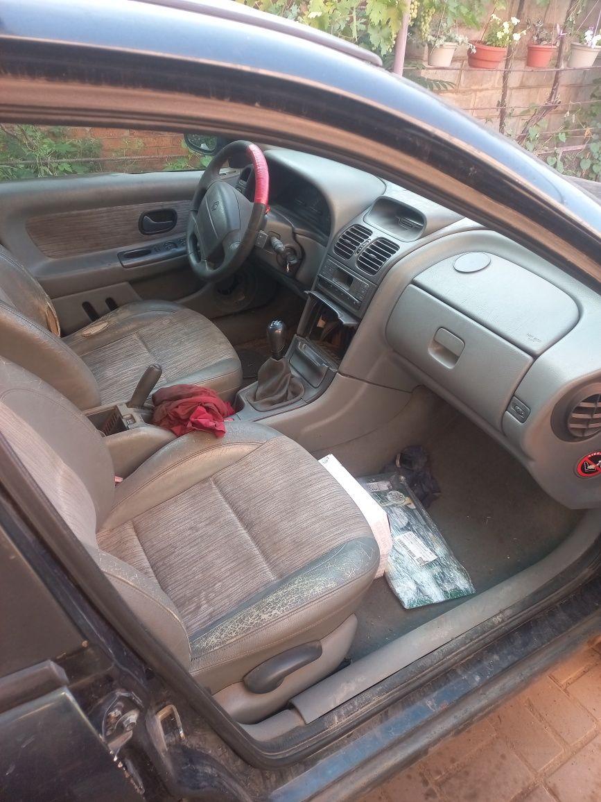 Рено лагуна 2000г 1.9 dci