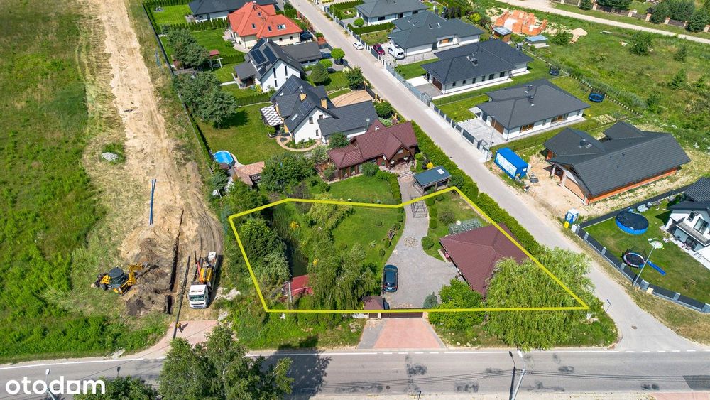 Sprzedam działkę budowlaną 1060 m² – ogrodzona, uzbrojona.