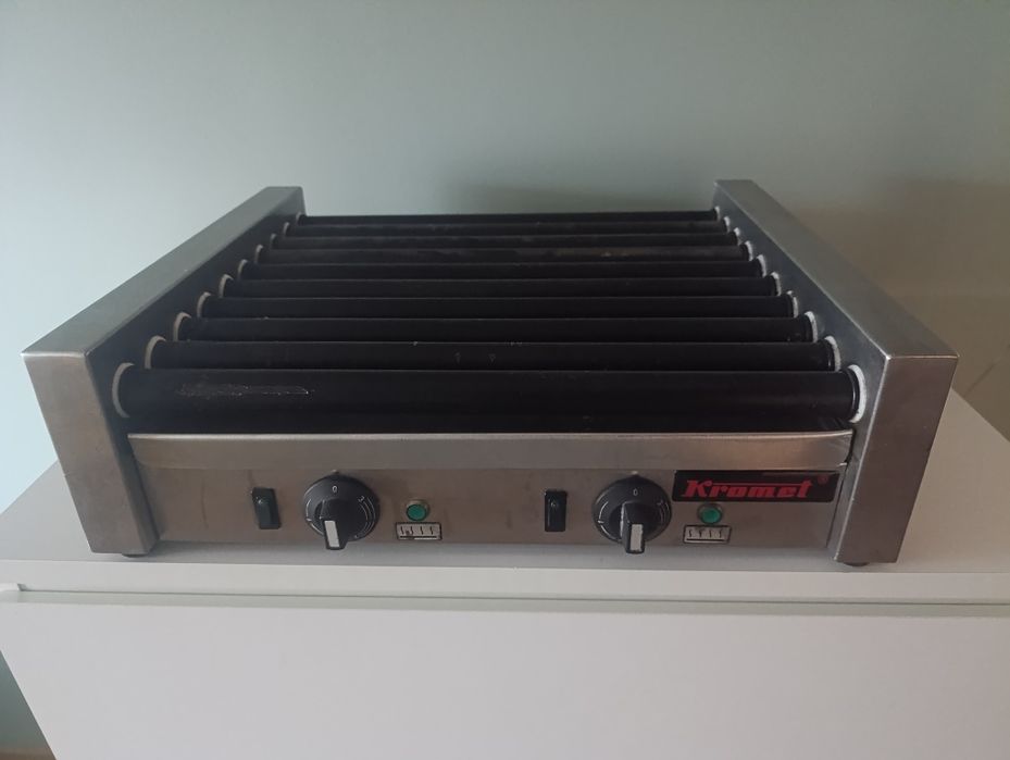 OPIS !!Sprzedam opiekacz rolkowy do hot dogów