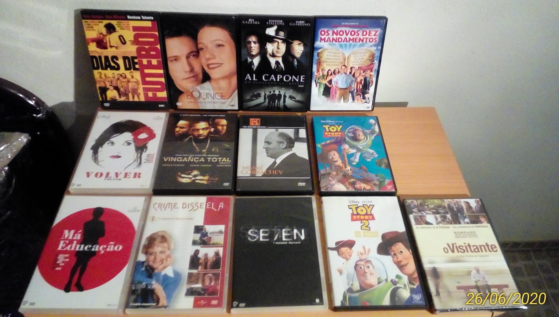 13 DVDs vários infantis e outros TODOS (os 13) = 5 EUROS = em BEJA