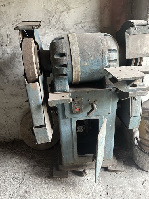 Шліфувальний верстат для металу та інших будівельний матеріаліа