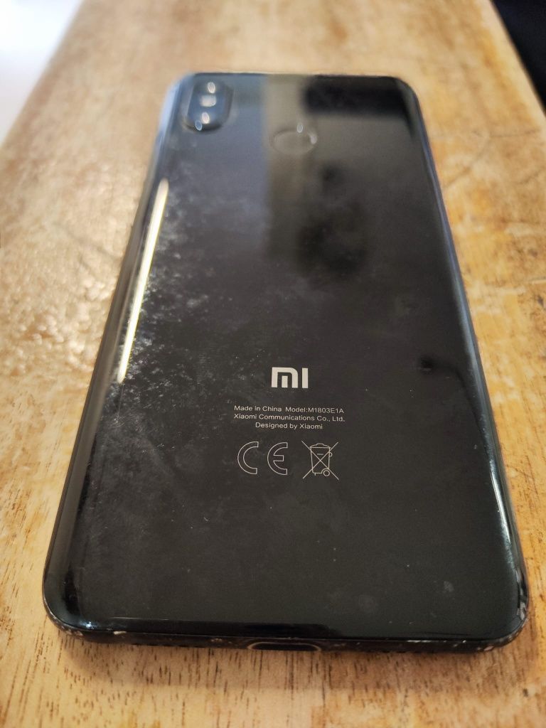 Xiaomi mi 8  6GB RAM 128Rom Como novo