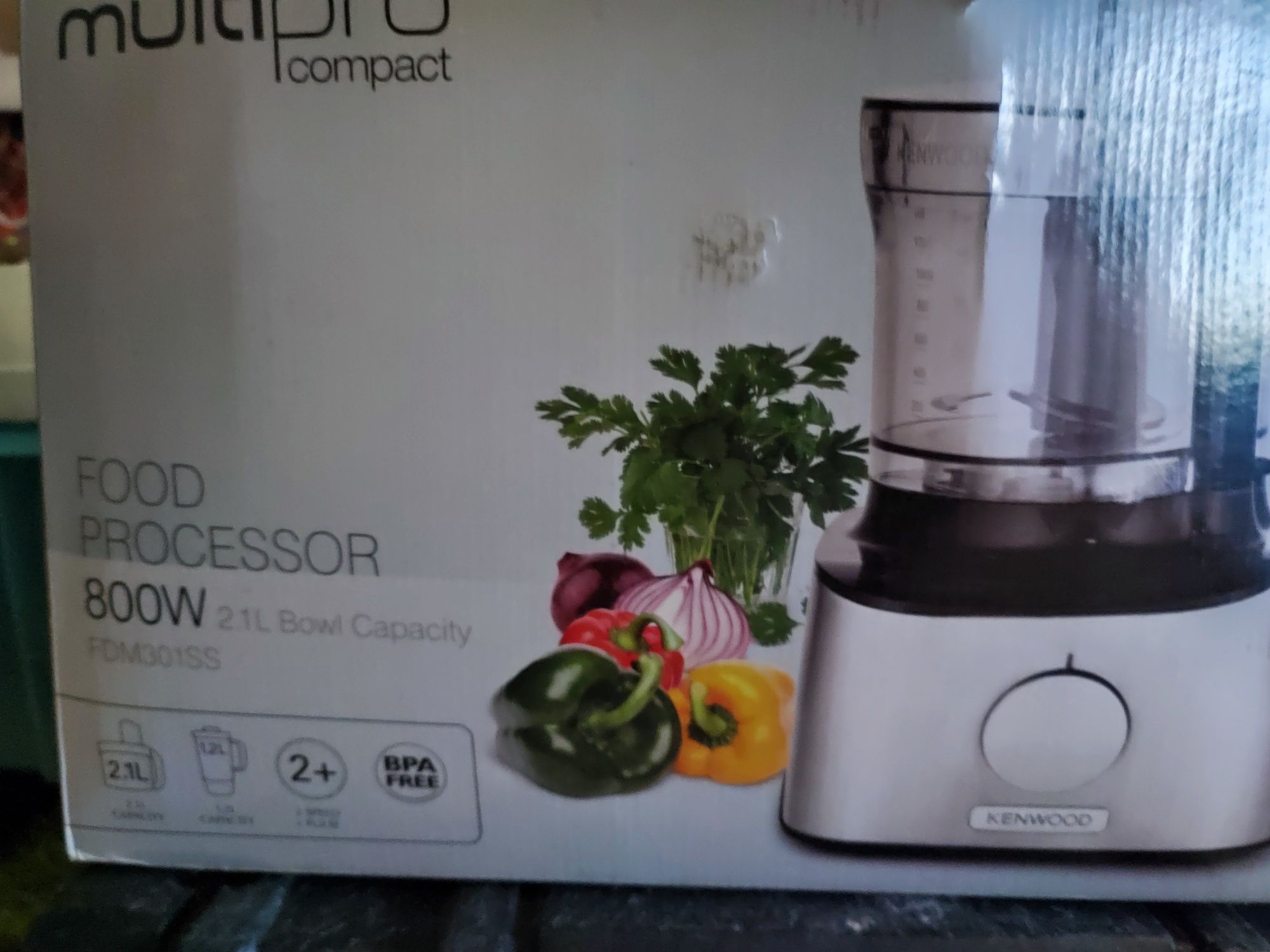 Robô de cozinha semi novo kenwood