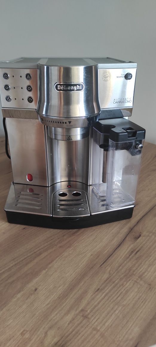 Ekspres do kawy DeLonghi