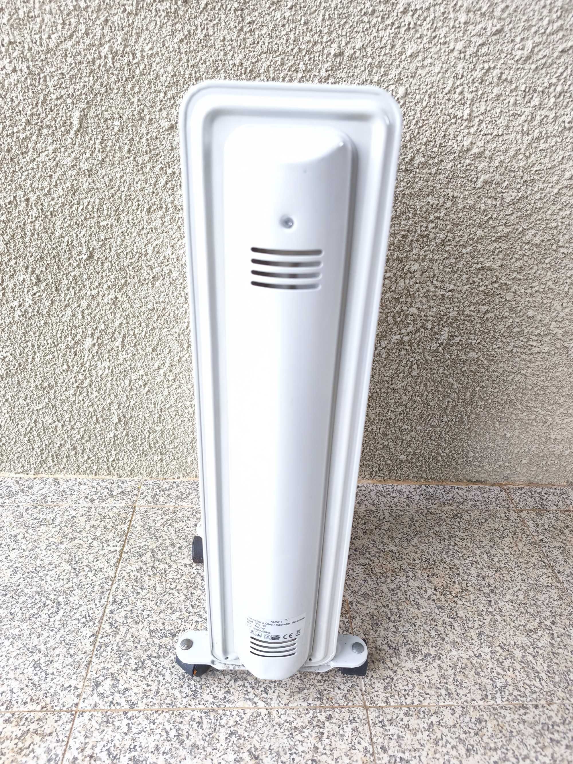 Aquecedor a óleo Kunft 1500w como novo