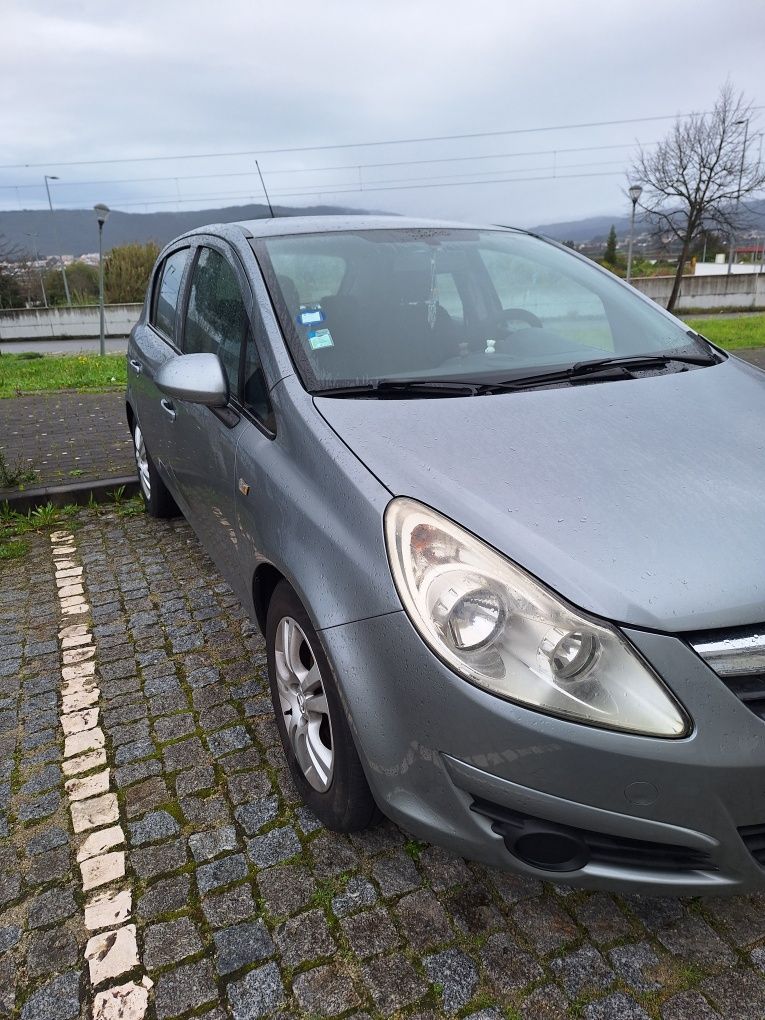 Opel corsa 2010 bem estimado