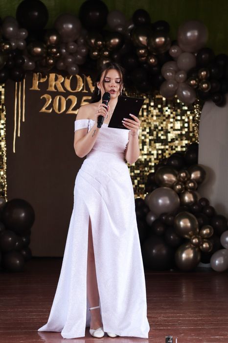 Плаття на випуск, весілля, свято