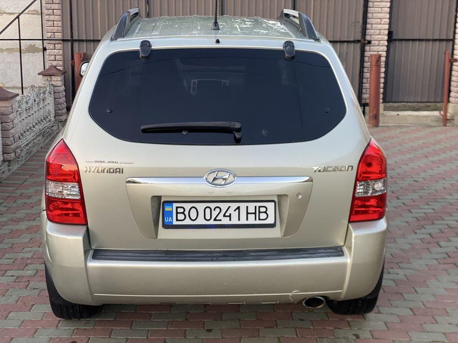 Продам хюндай туксон в збереженому стані!!!