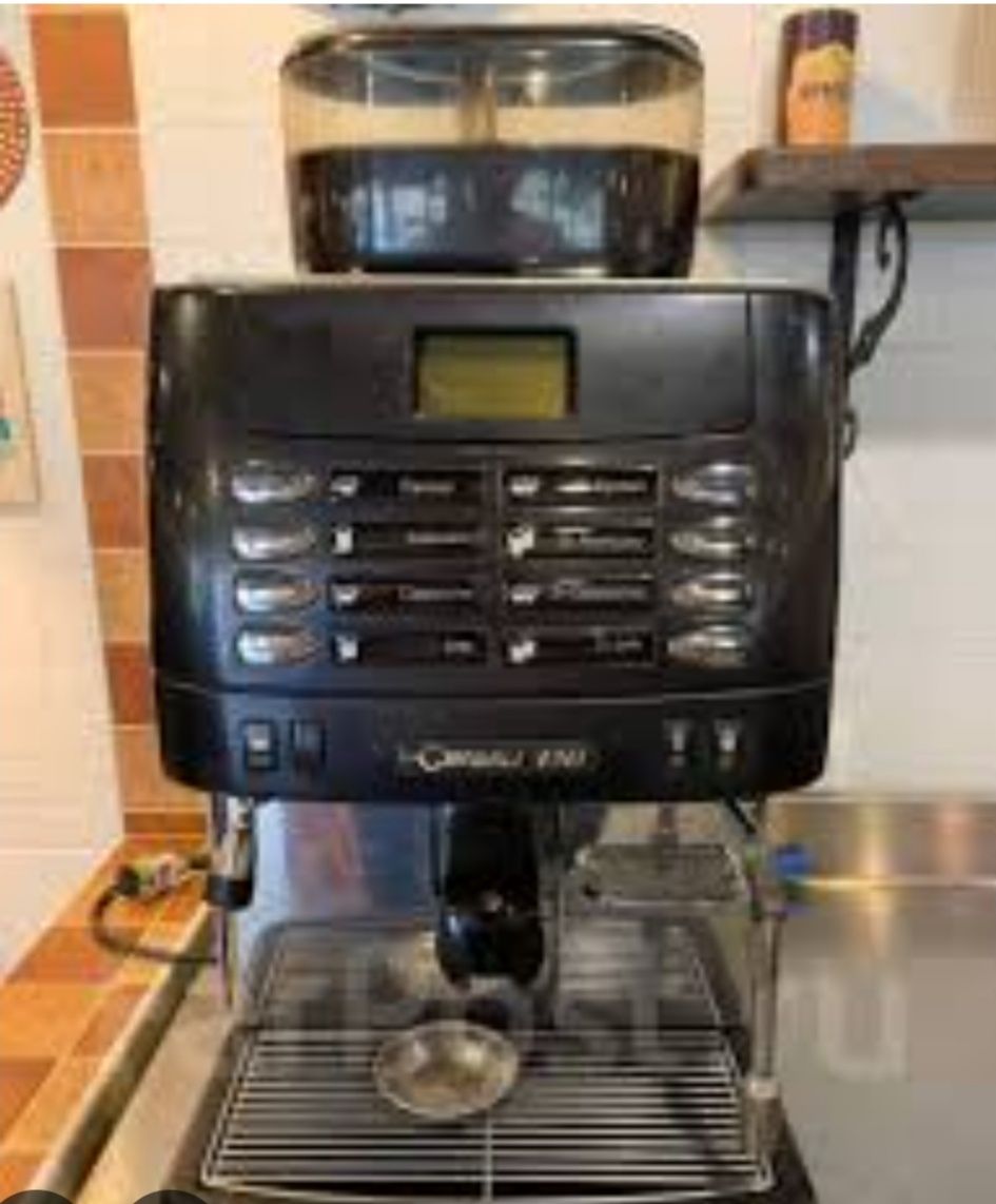 Продам  ДВЕ кофемашины La Cimbali M1