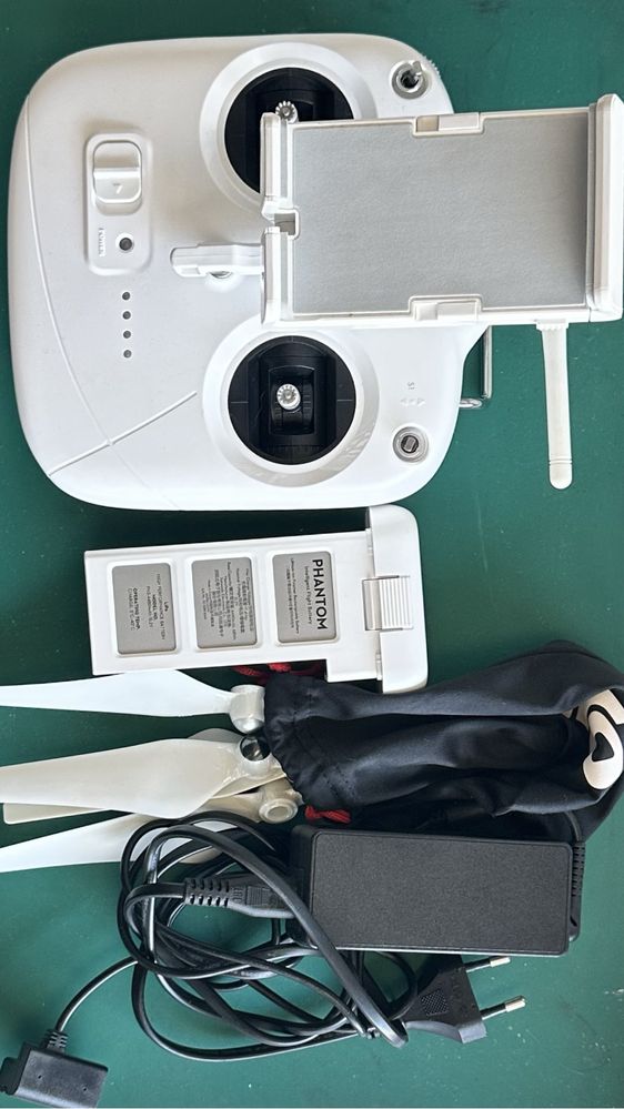 Comando, bateria, carregador e helices dji phantom 3