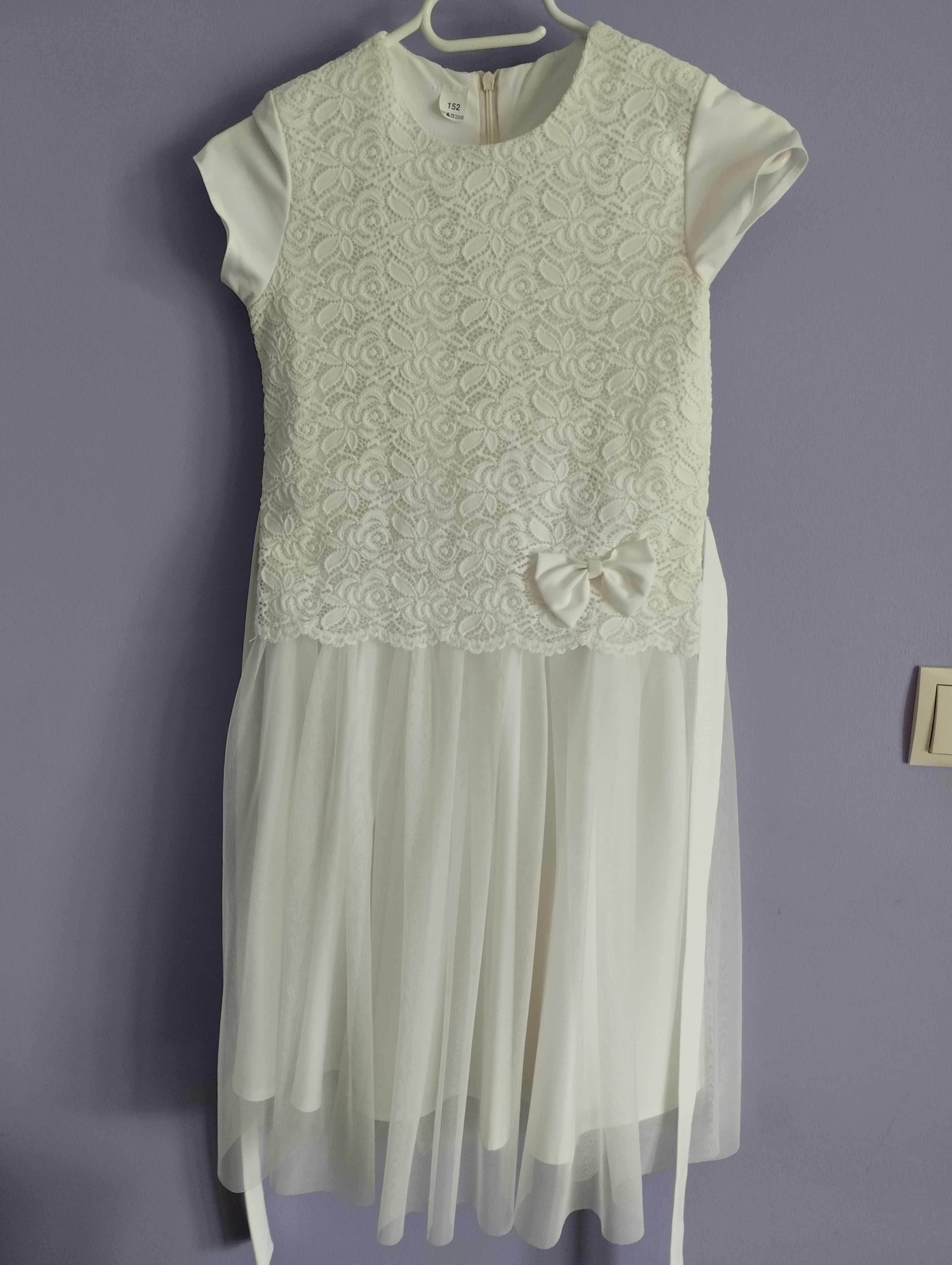 Sukienka biała rozmiar 152
