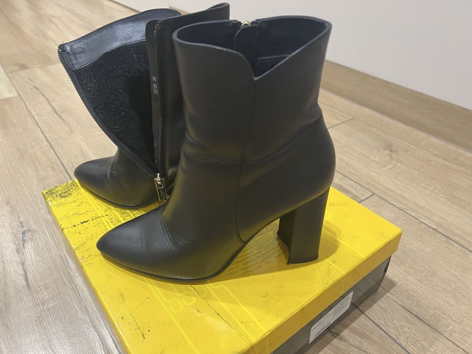 Ботильйони на каблуку шкіряні