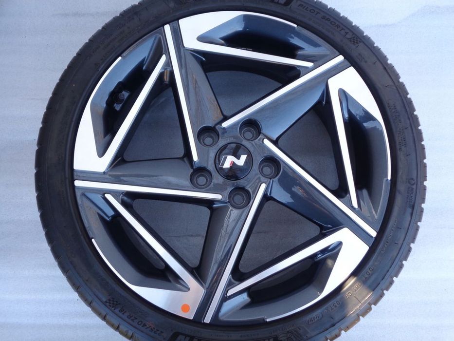 Felgi 18 Hyundai i30 i40 iX20 Kona Ioniq 5x114,3 Et55 Oryginalne Nowe