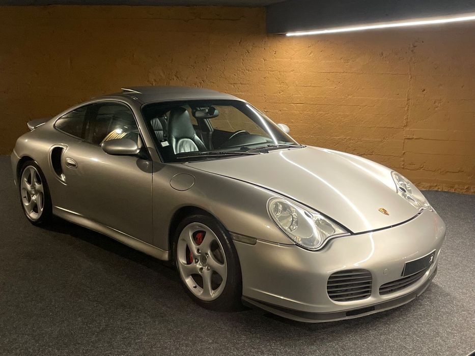 Porsche 911 (996)
