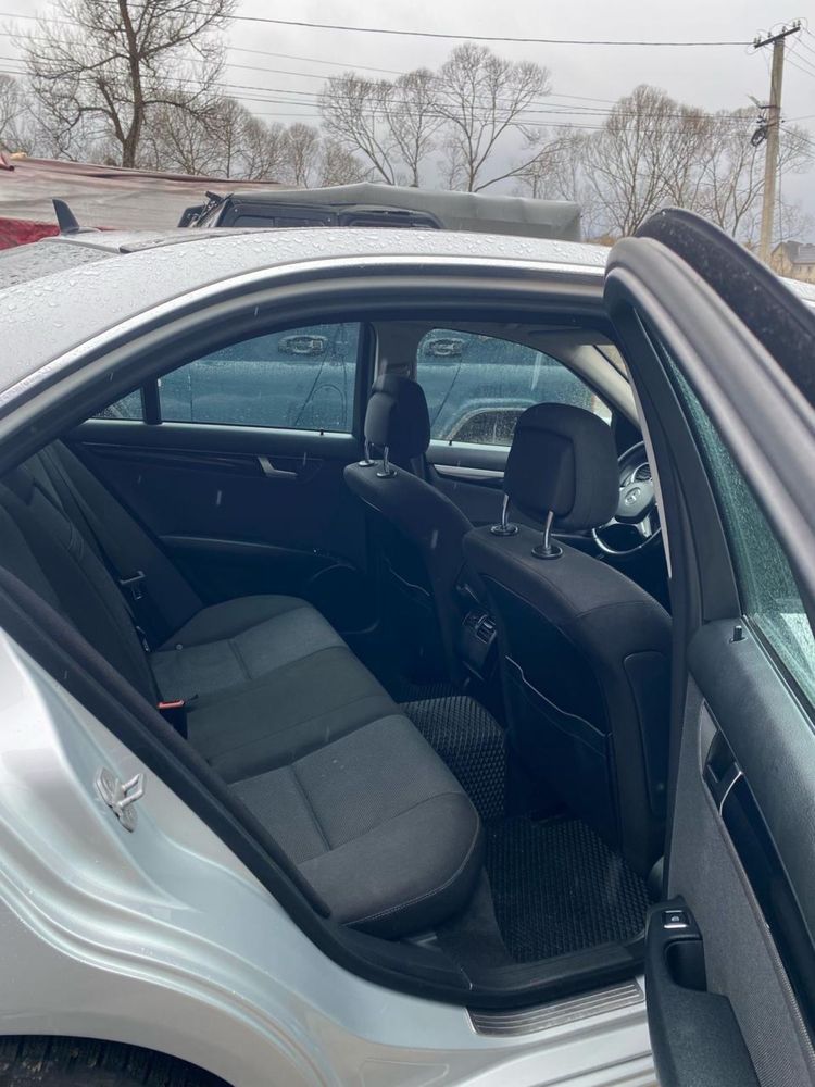 Mercedes C 220 w204