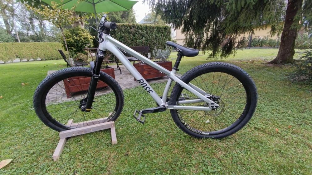 Rower dirt rose the bruce s