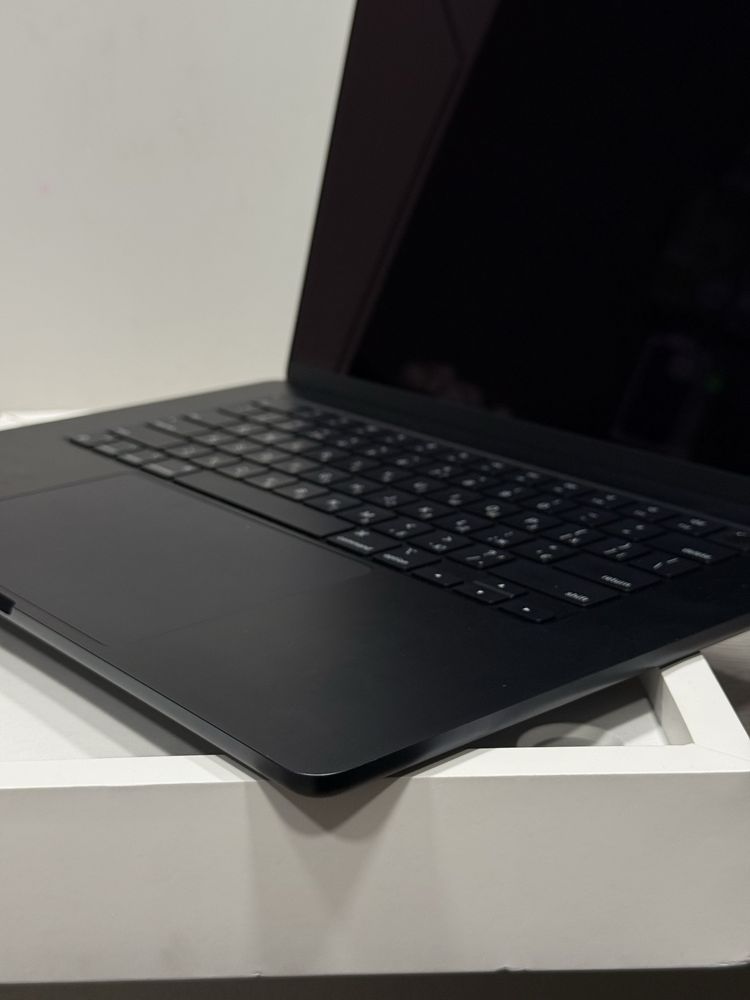 Macbook AIR M2 15’ 8/512gb midnight. Повний комплект