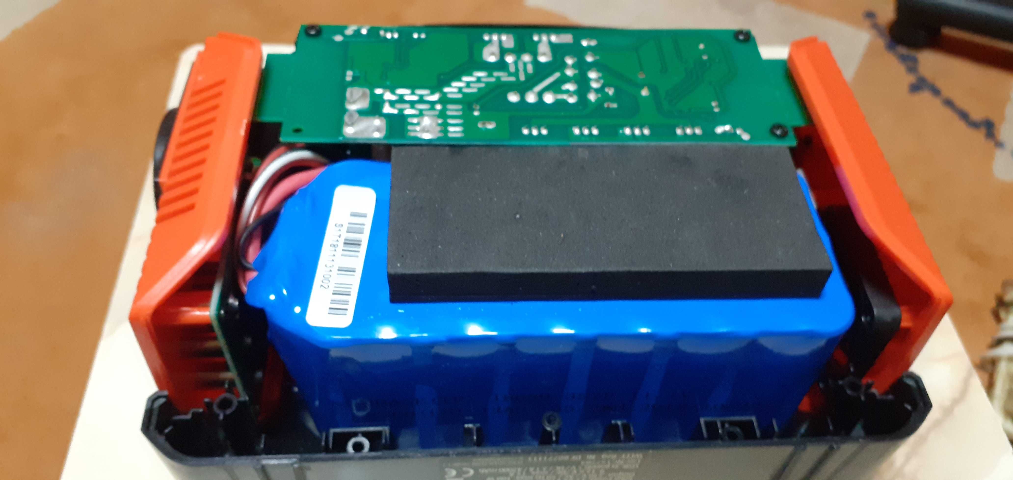 Зарядная станция  REVOLT  NX 2738 675  бу .