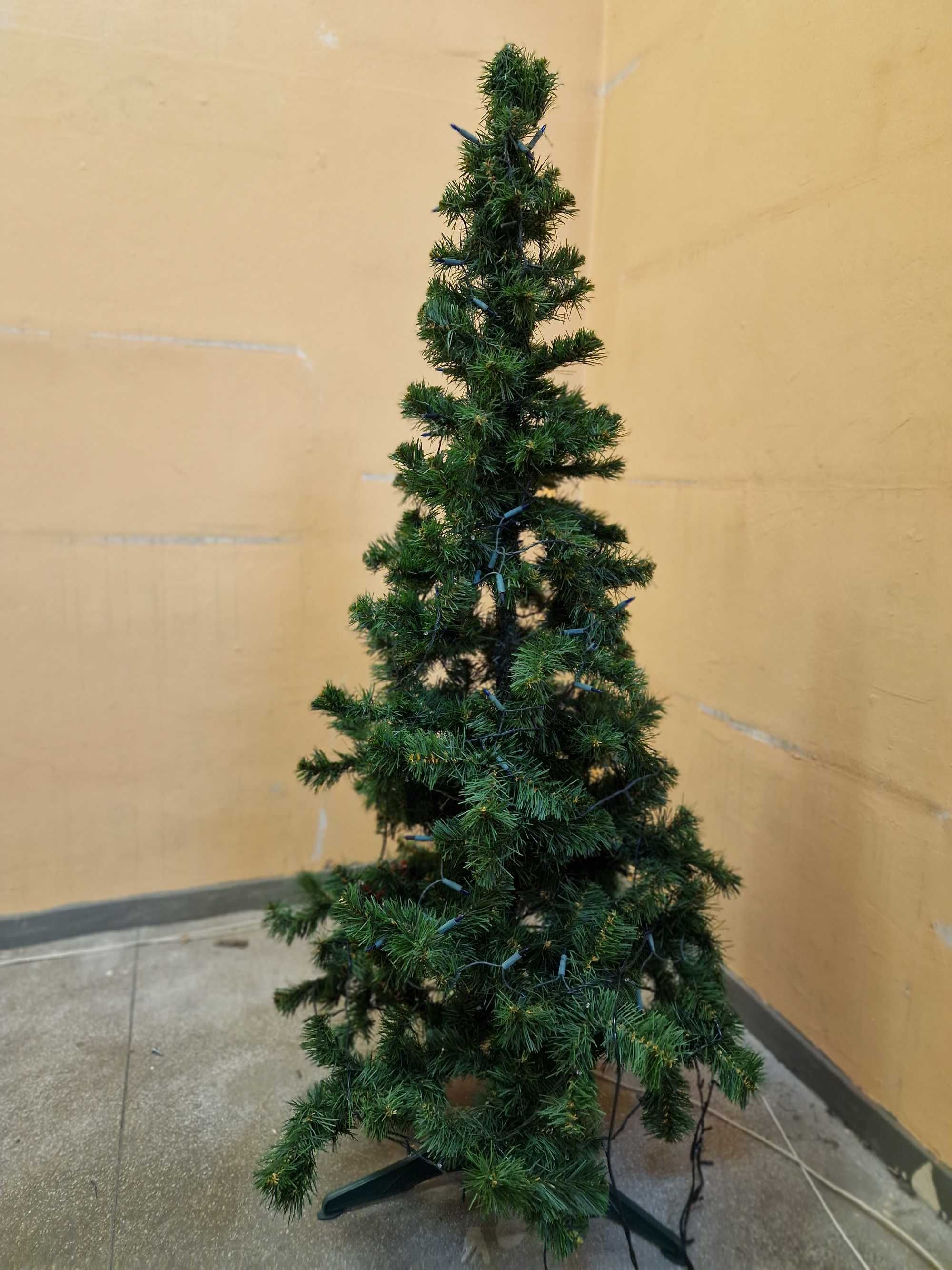 Choinka oraz komplet ozdób świątecznych...