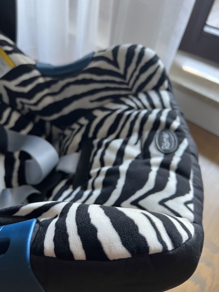 Nosidełko Britax Romer Baby Safe Plus SHR II Zebra