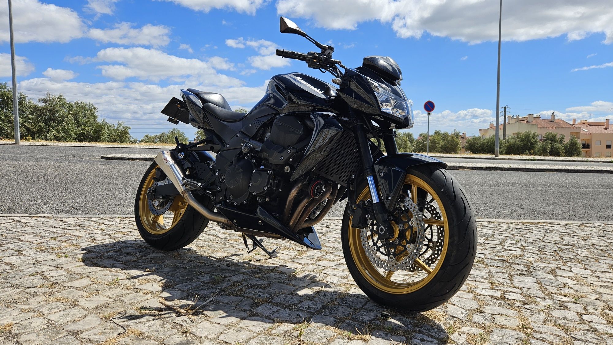 Kawasaki z750 13 mil km excelente estado aceito troca