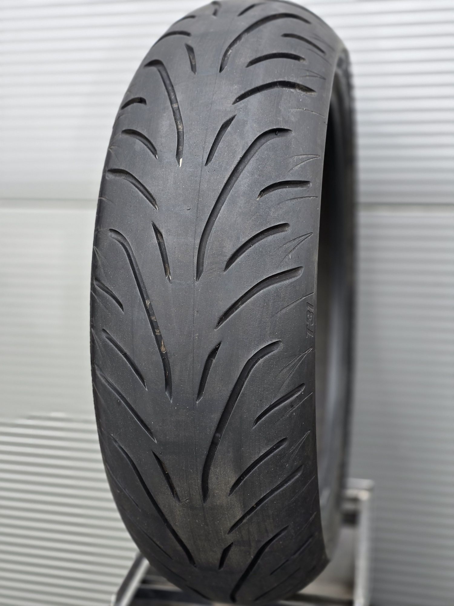 Opona Bridgestone Battlax T31R GT 180/55/17