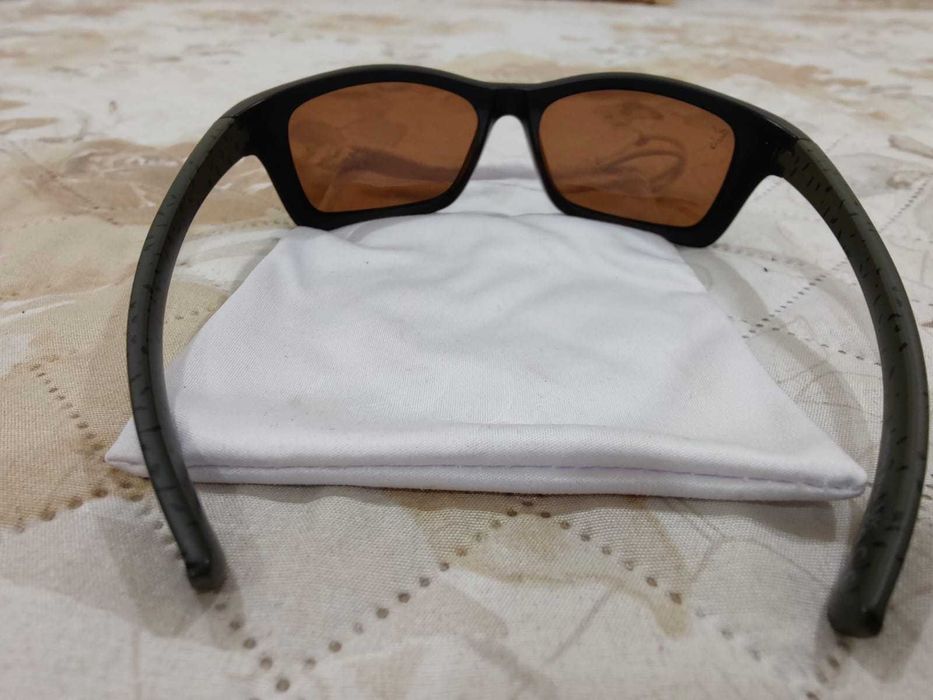 Óculos de sol novos da Fox.