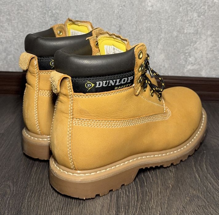 Продам чоловічі зимові ботинки Dunlop