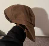 Damski beret  brązowy klasyczny