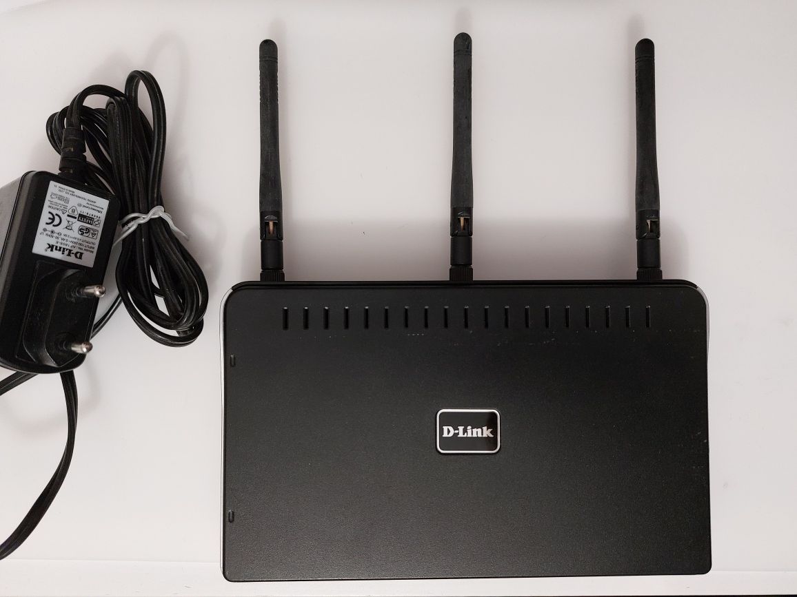 Bezprzewodowy ROUTER D-Link DIR-635  USB