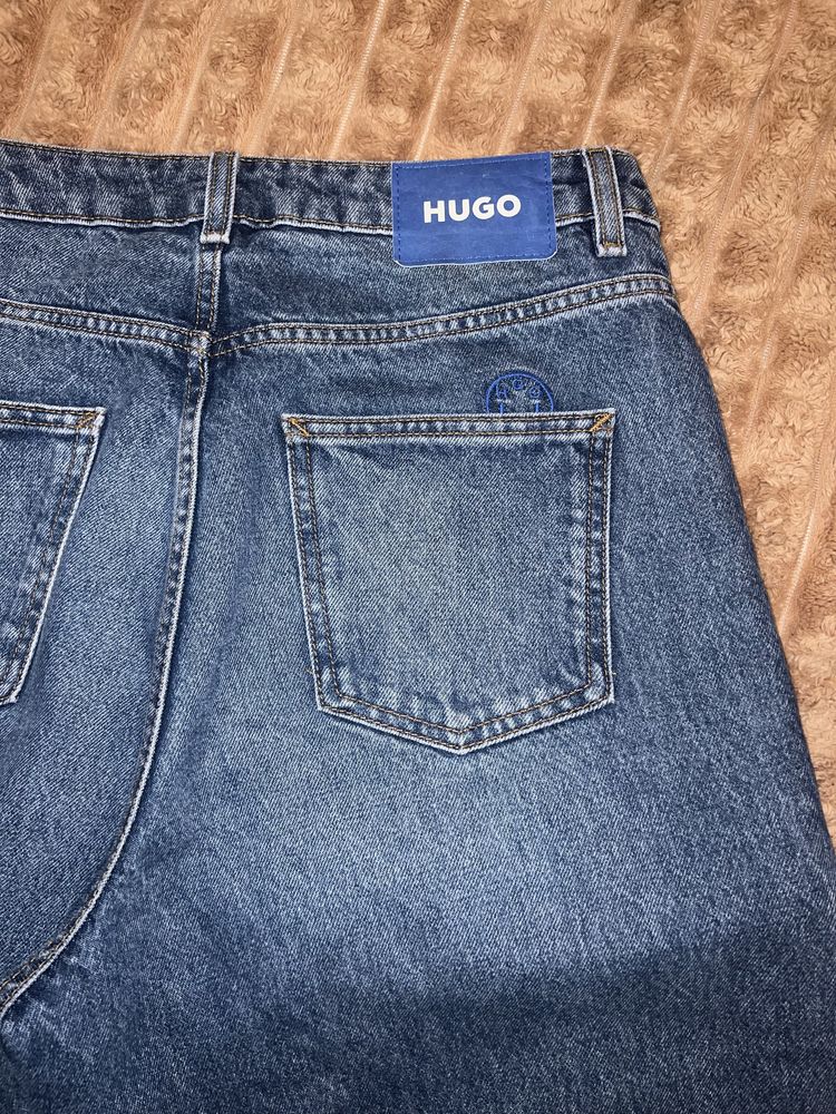 Джинсы HUGO оригинал р.М/Л