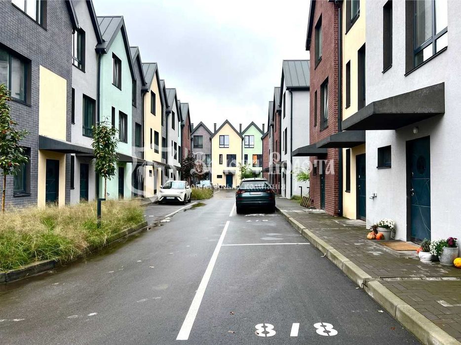 Таунхаус, 3пов. Без ремонту. Крюківщина, Бучанський район