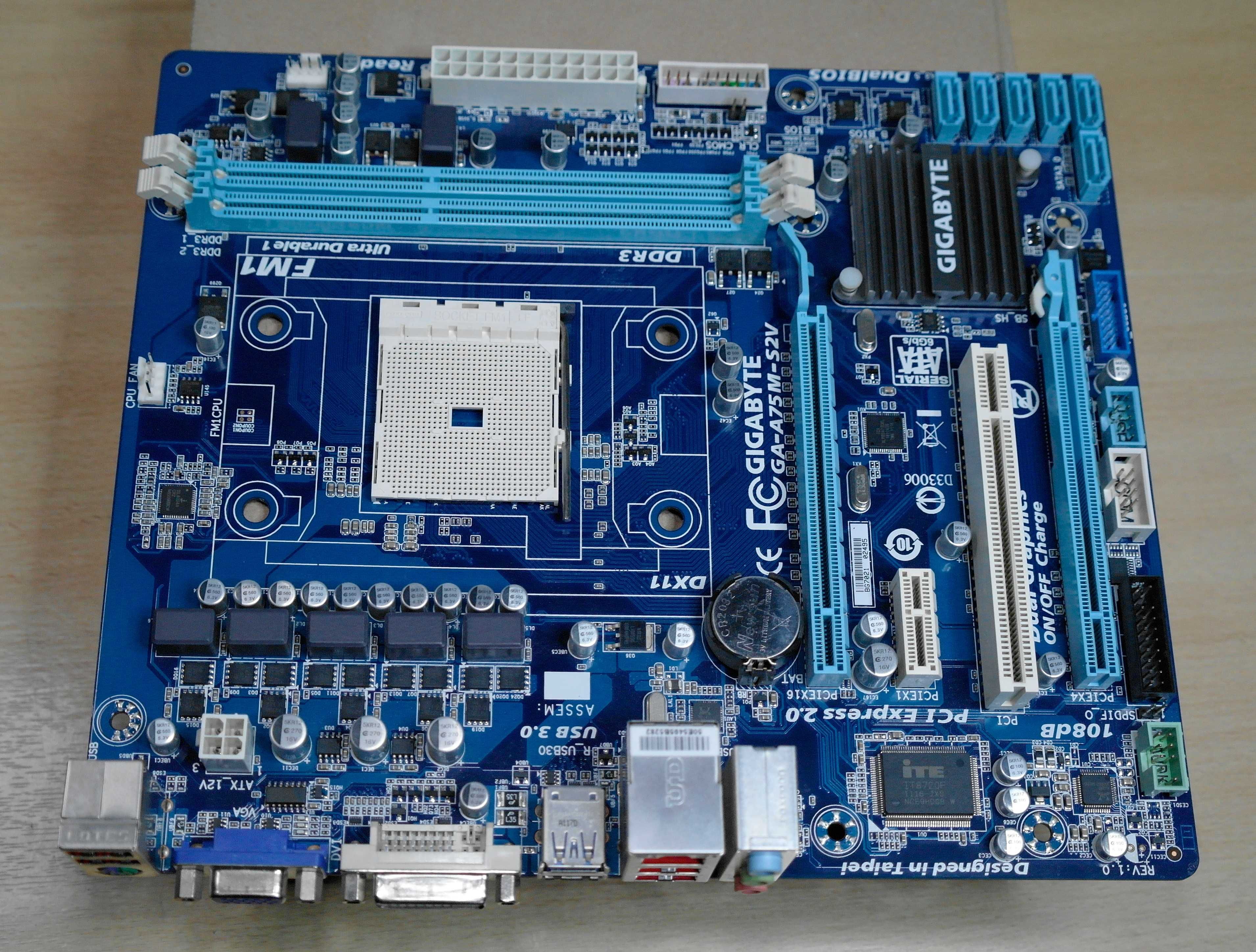 Płyta główna mATX FM1 Gigabyte GA-A75M-S2V rev 1.0 USB3.0