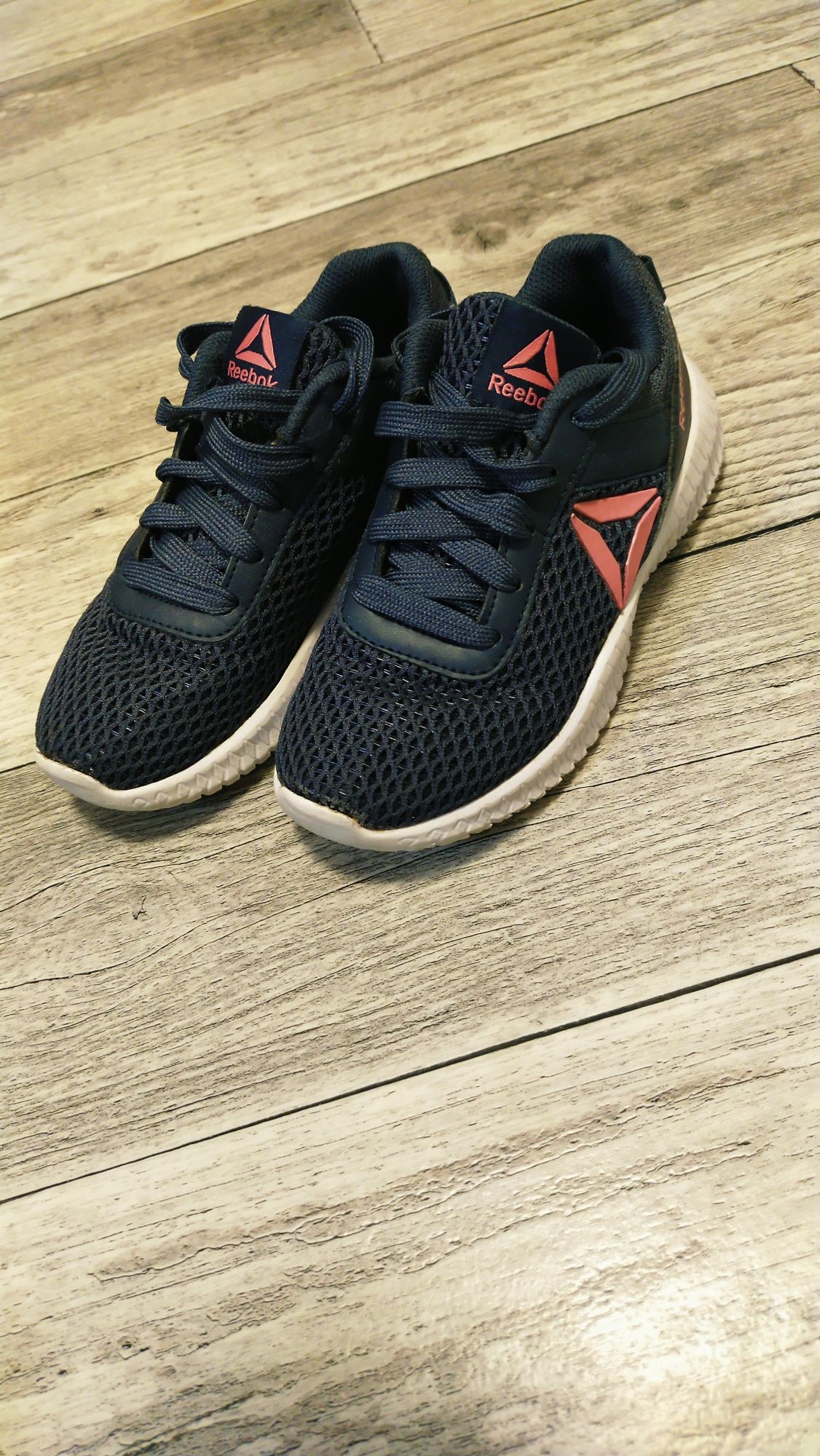 Adidaski Reebok r.30,5