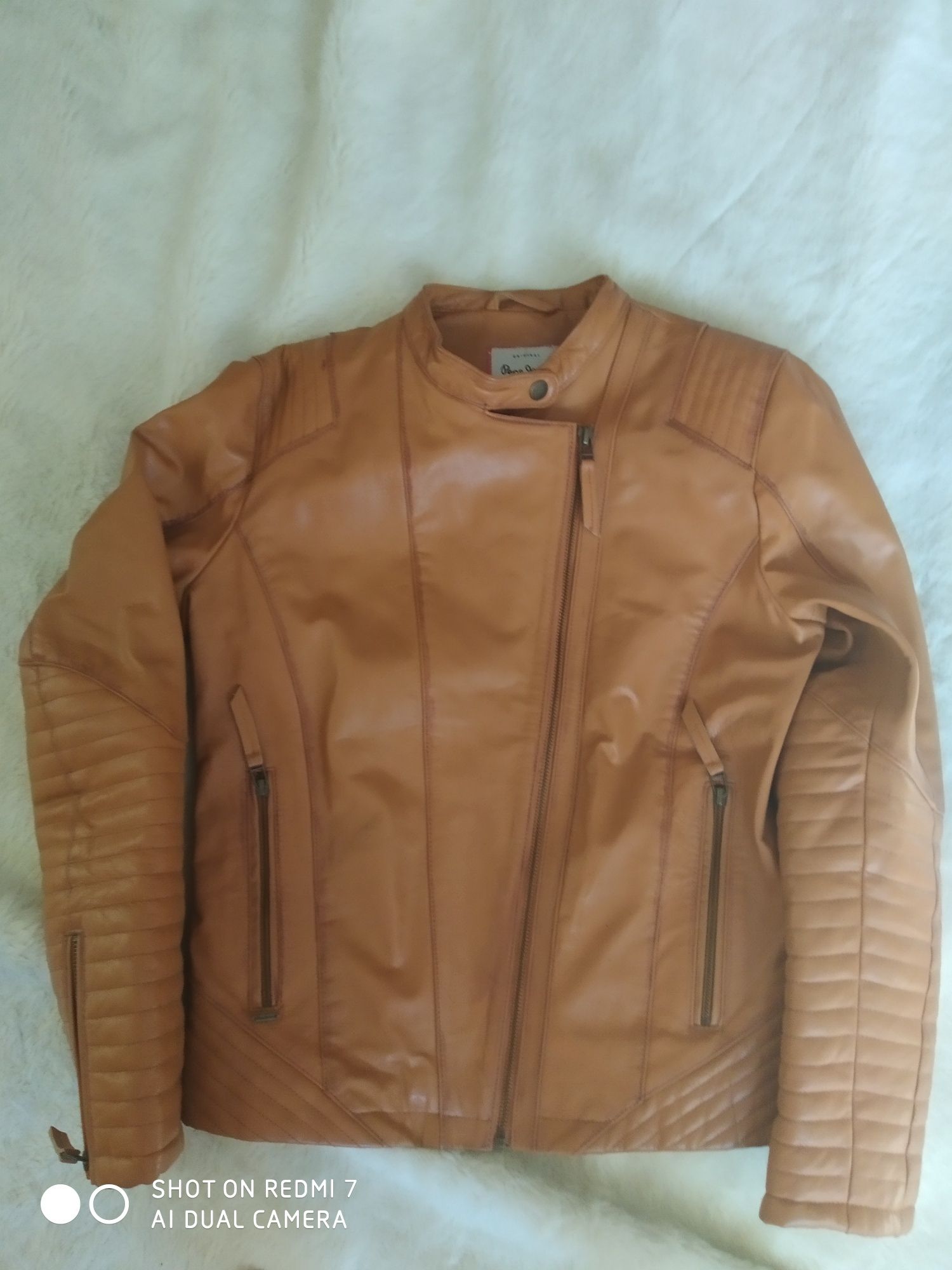 Куртка - косуха фирмы PEPE JEAN'S оригинал. Размер 48.