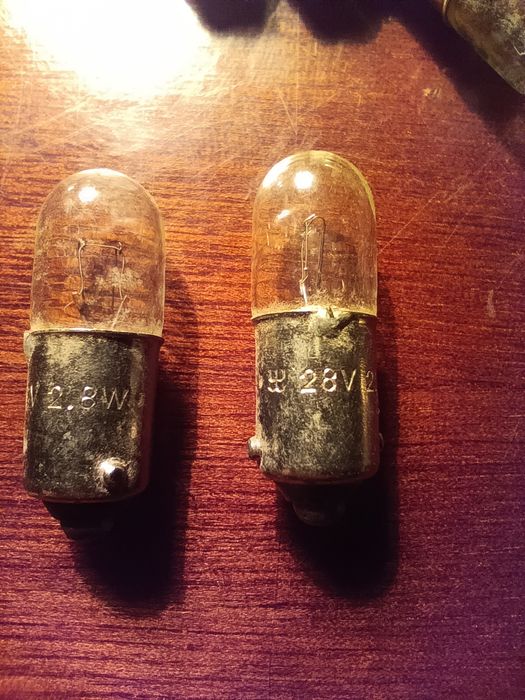 Лампочки 27-28 В