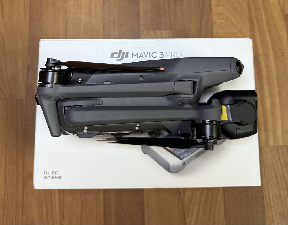 Дрон Dji mavic 3pro комплект Б/У