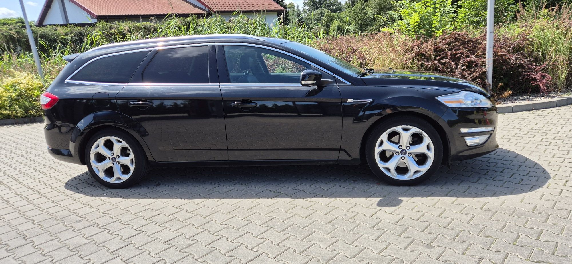 Ford Mondeo TITANIUM 2.0 tdci 140KM manual