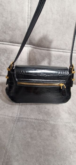 Сумка оригинал Guess,2 ремня 23×14×8, красивая фурнитура