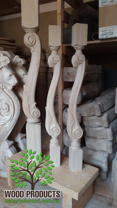 Комплектуючі для сходів, балясини, стовпи, перила, косоури